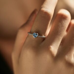 925 Sterling Silver Blue Zircon Heart Ring